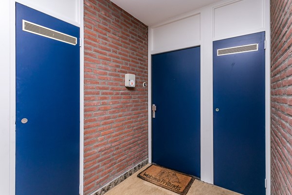 Foto - Verkocht onder voorbehoud: Appartement op 1e etage , 1 slaapkamer, balkon, duurzame VVE plus garage. Centraal gelegen nabij alle verbindingswegen.
